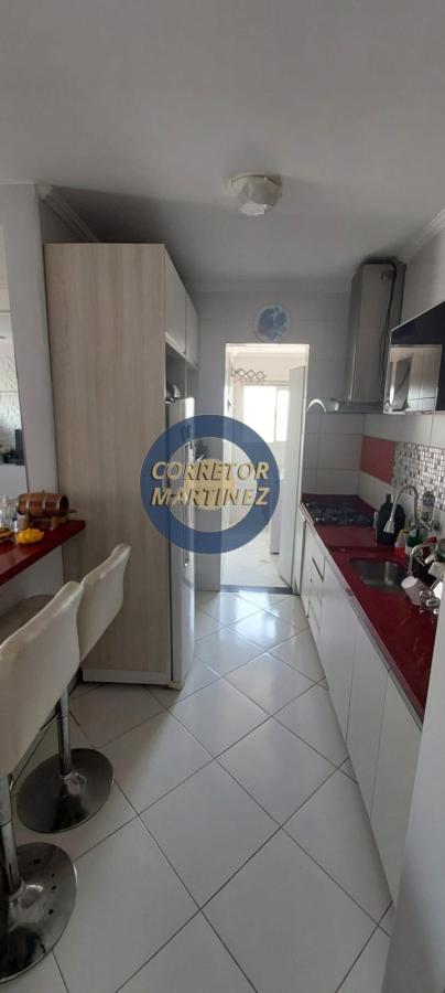 Apartamento à venda com 2 quartos, 70m² - Foto 18