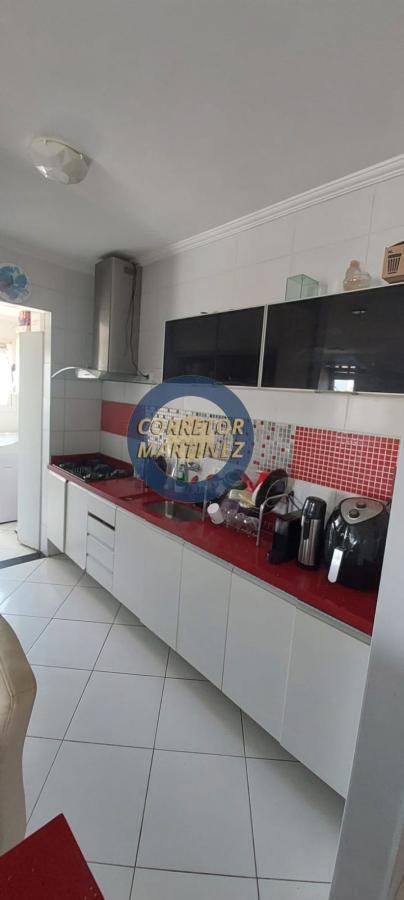 Apartamento à venda com 2 quartos, 70m² - Foto 19